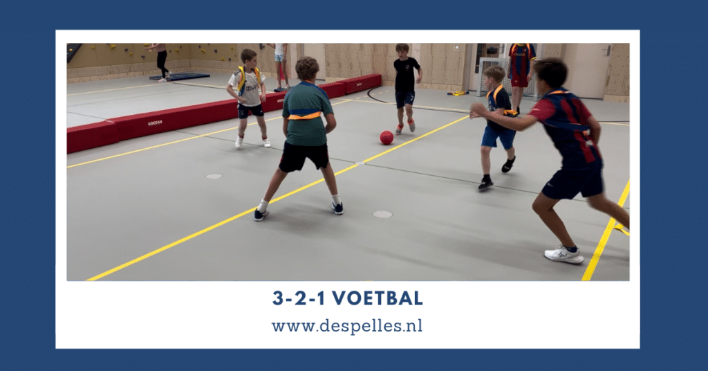 3-2-1 Voetbal in de gymles